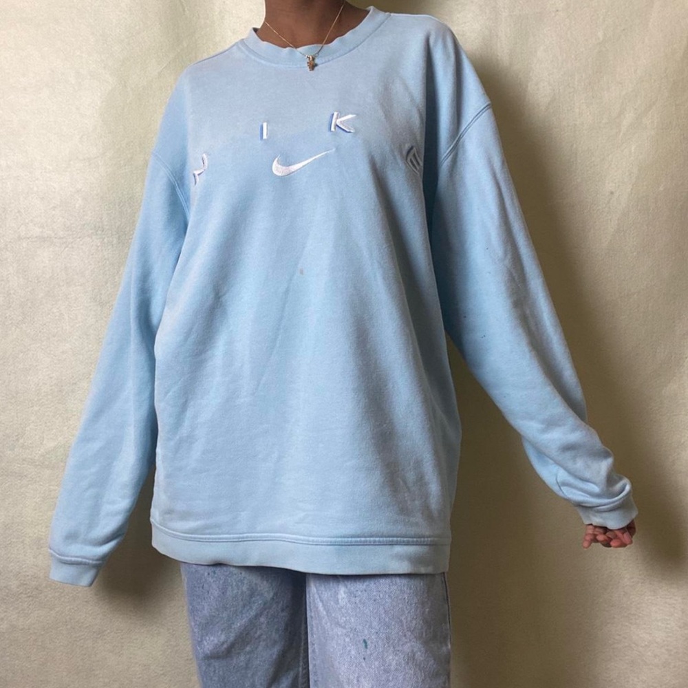 NIKE 90’s baby blue spell-out